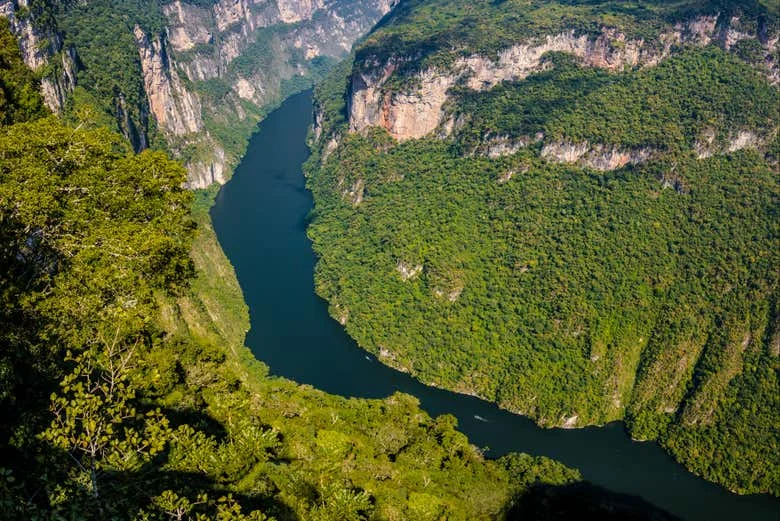 Sumidero Canyon sunrise cycling — photo 2